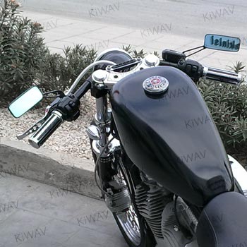 KiWAV black Classic mirrors on Harley