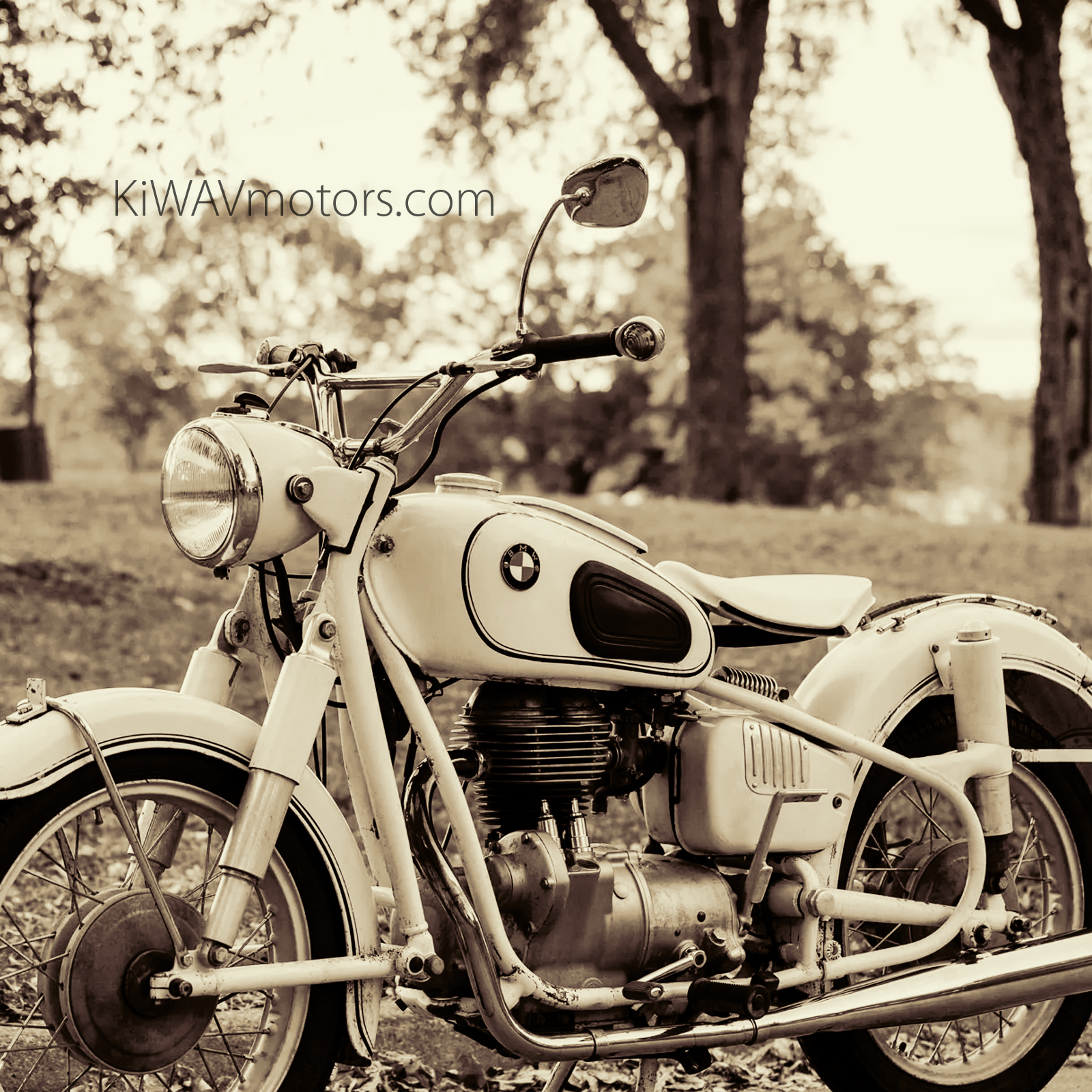 KiWAV Stan Square Rise mirror on a 1965 BMW R27