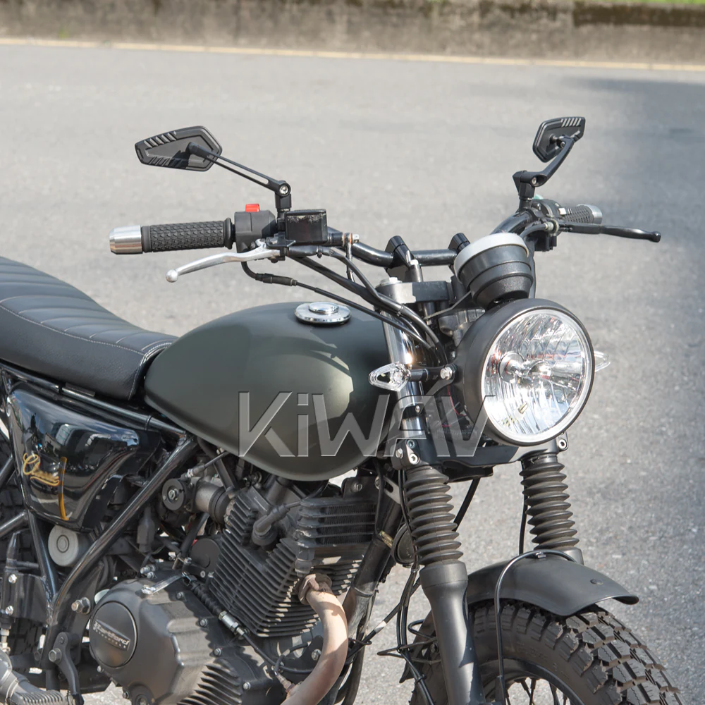 Blade motorcycle mirrors on a Hartford Classic 250i