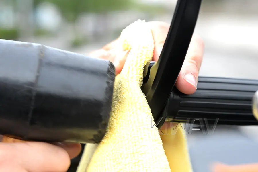 Gently tap mirror onto the reduction ring