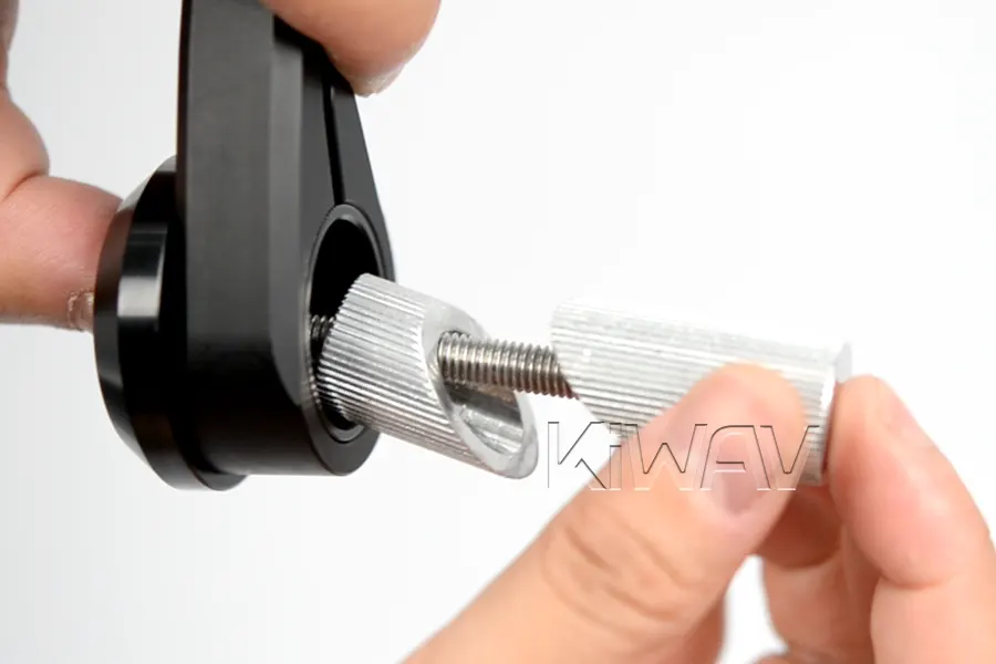 Assemble the expansion sleeves onto the bolt.