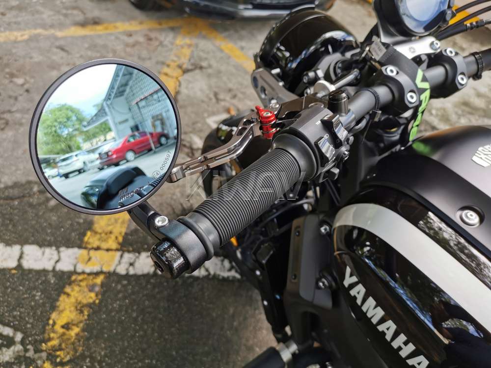 バーエンド: バーエンドミラー ボブ 黒 6mmネジ式 トライアンフ 水冷式