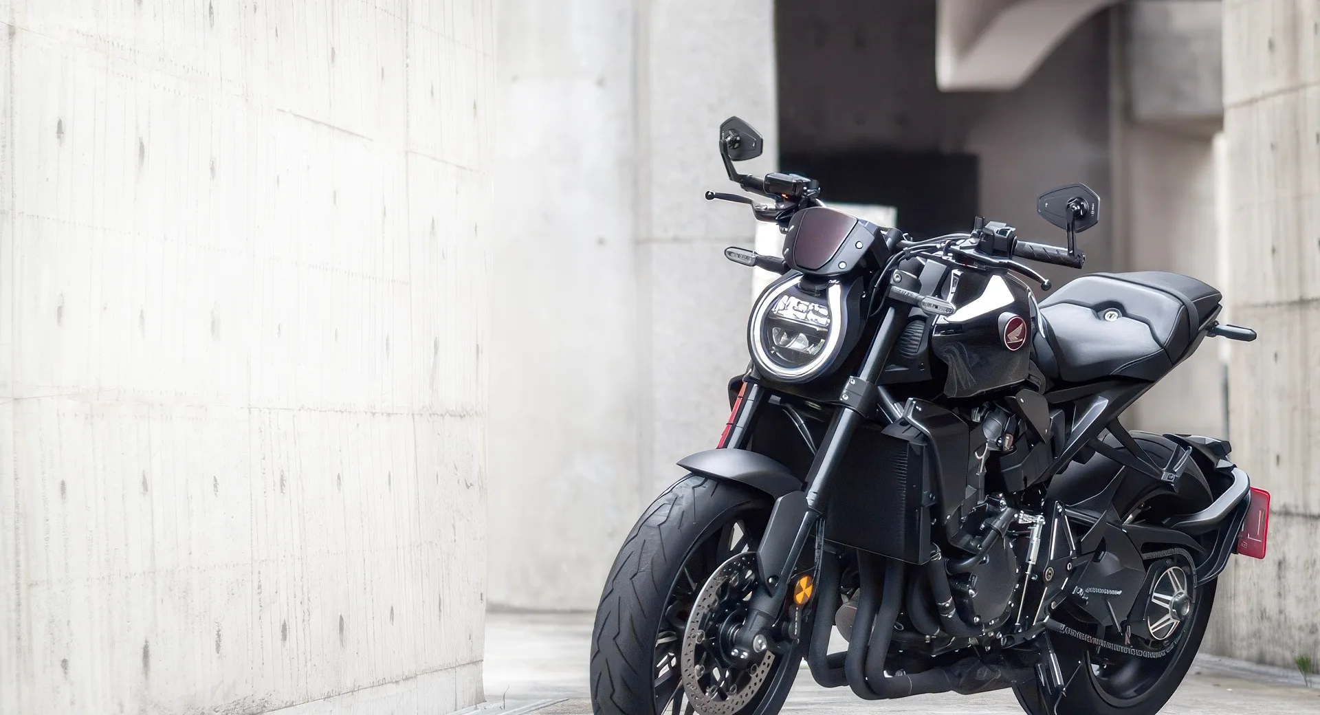 Honda CB1000R motorcycle fitted with KiWAV Blok bar-end mirrors, showing a low-profile streetfighter look.