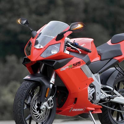 Lucifer LED mirrors on Derbi GPR125